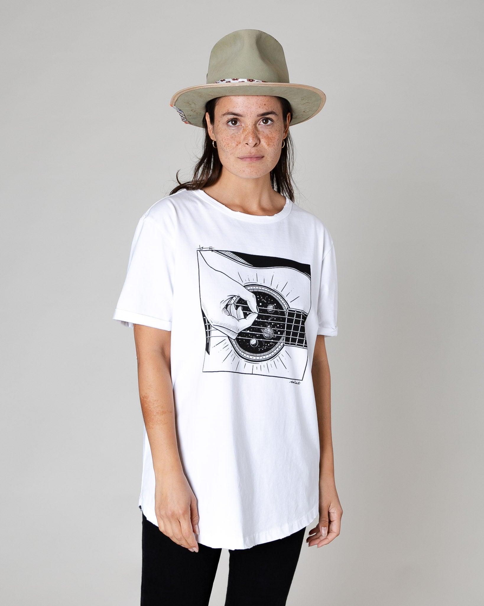Sonidos de camiseta espacial