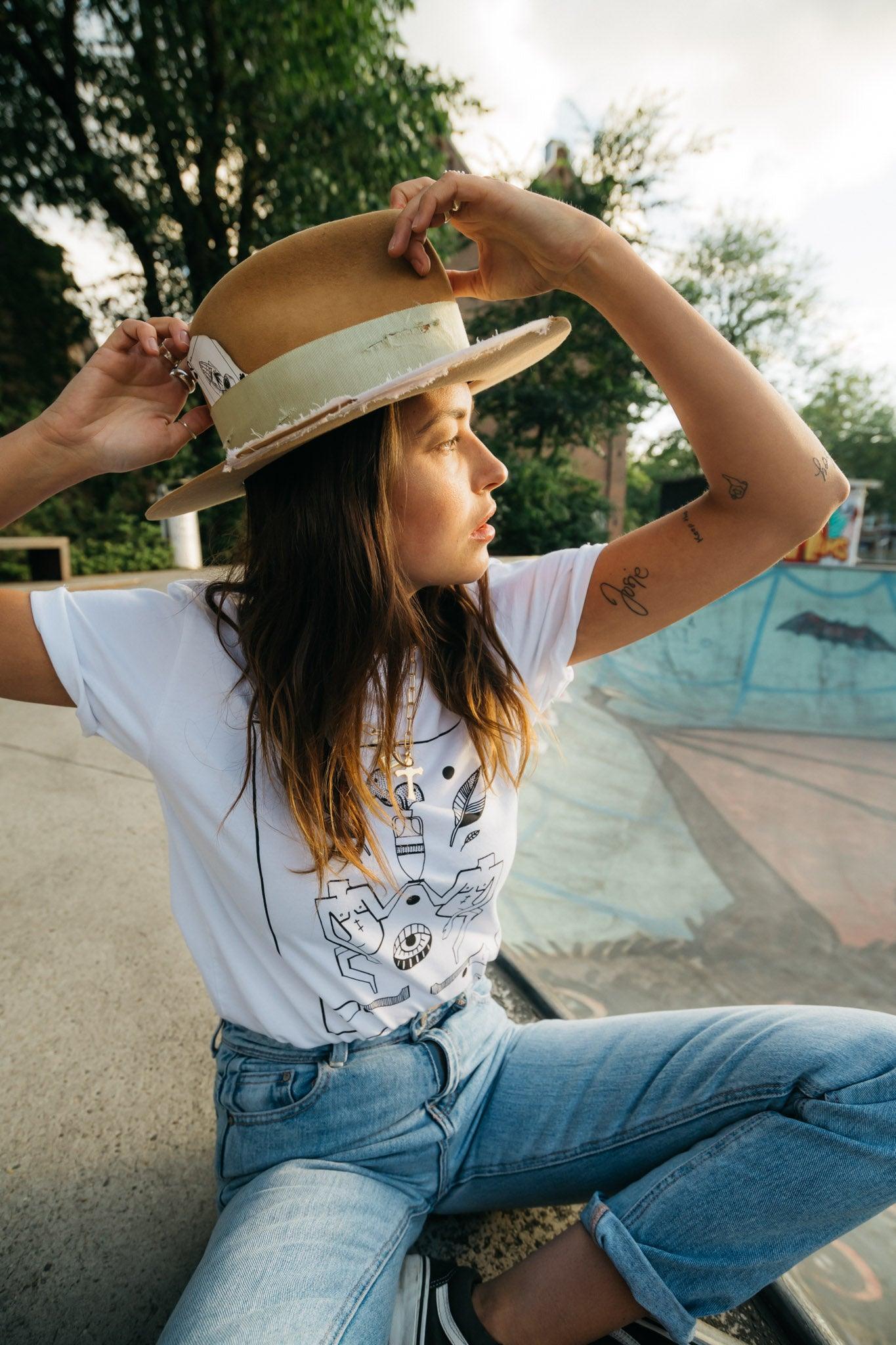 Camiseta del cuerpo flotante